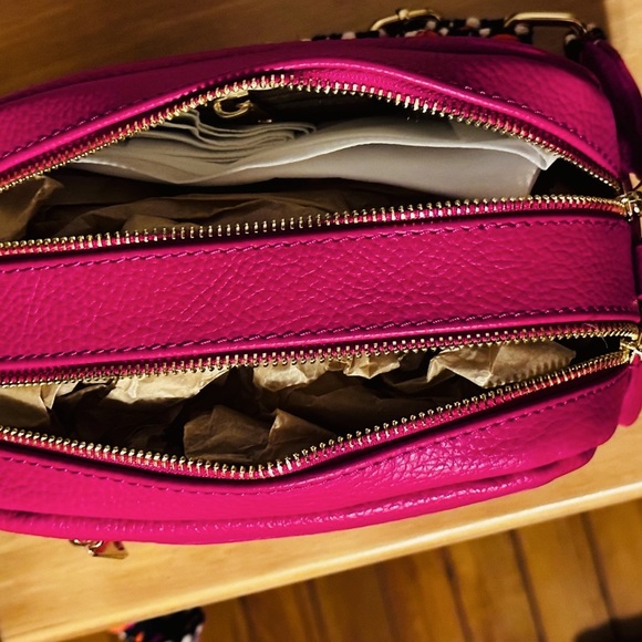 Viola Gigli Magenta Leather Purse w/ Two Straps! - Picture 5 of 6